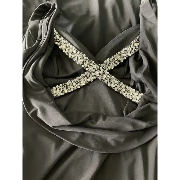 👗 Betsy & Adam Black Gown – Rhinestone Crisscross Waterfall Back– Size 8P - Picture 8 of 8